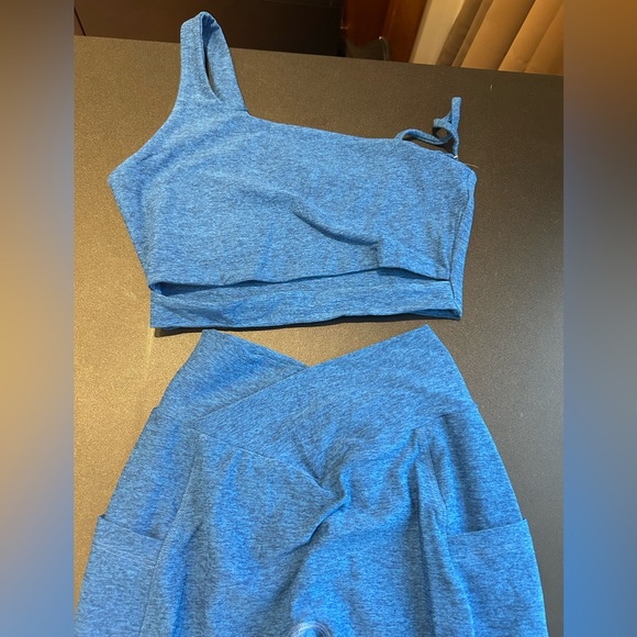 (3) Bombshell Workout Set Bundle - Picture 7 of 14